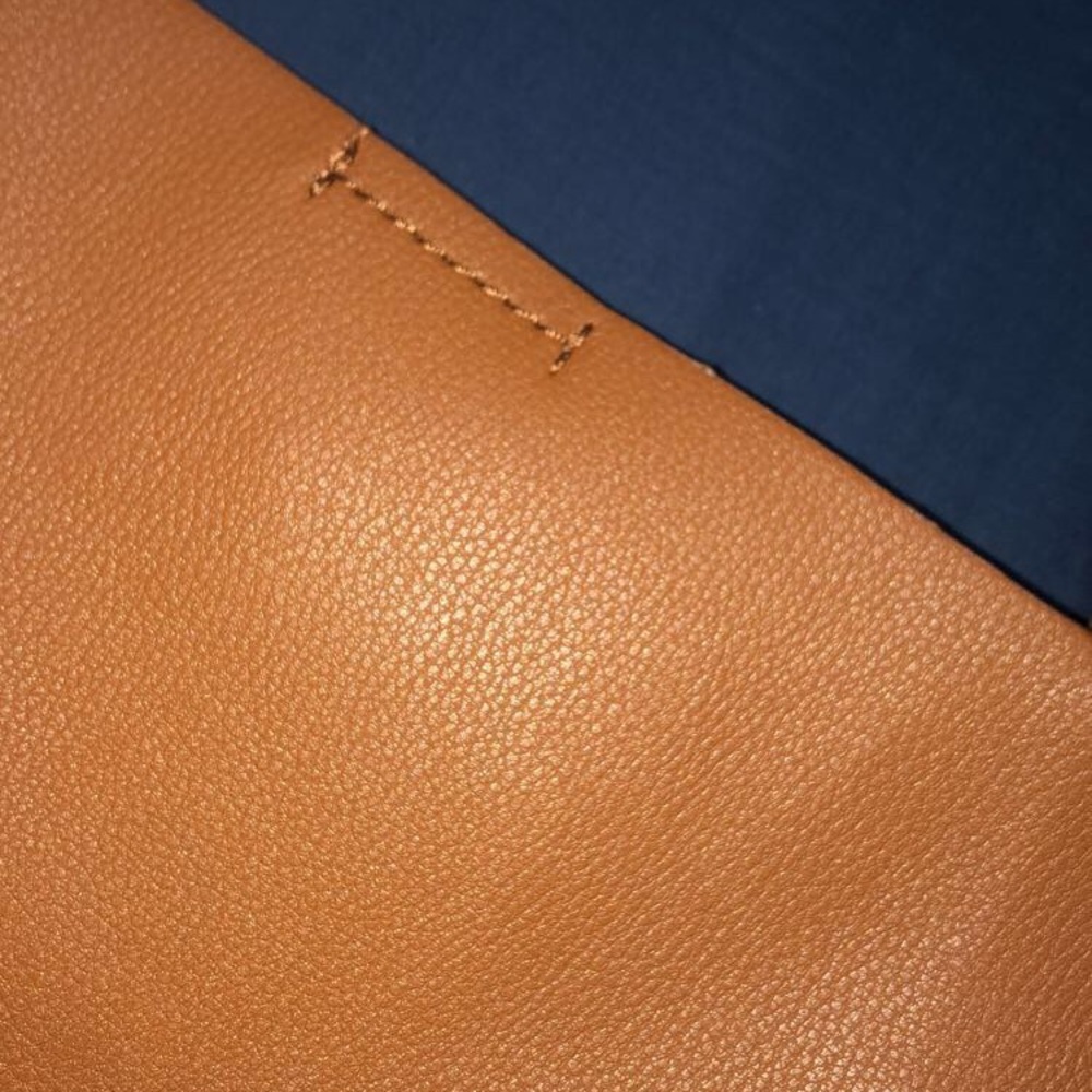 Handbag - Picture 4 of 4